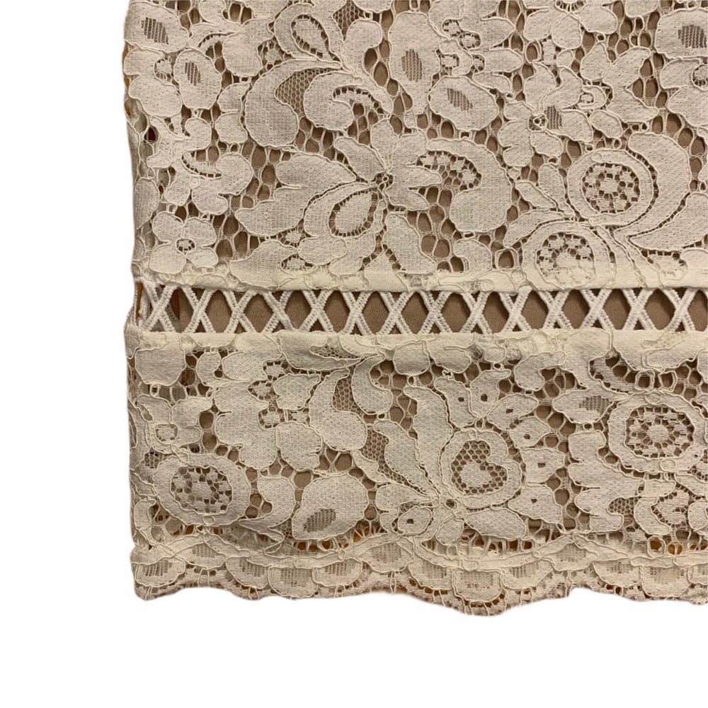 Aqua Lace Skirt Size Medium - Picture 4 of 8